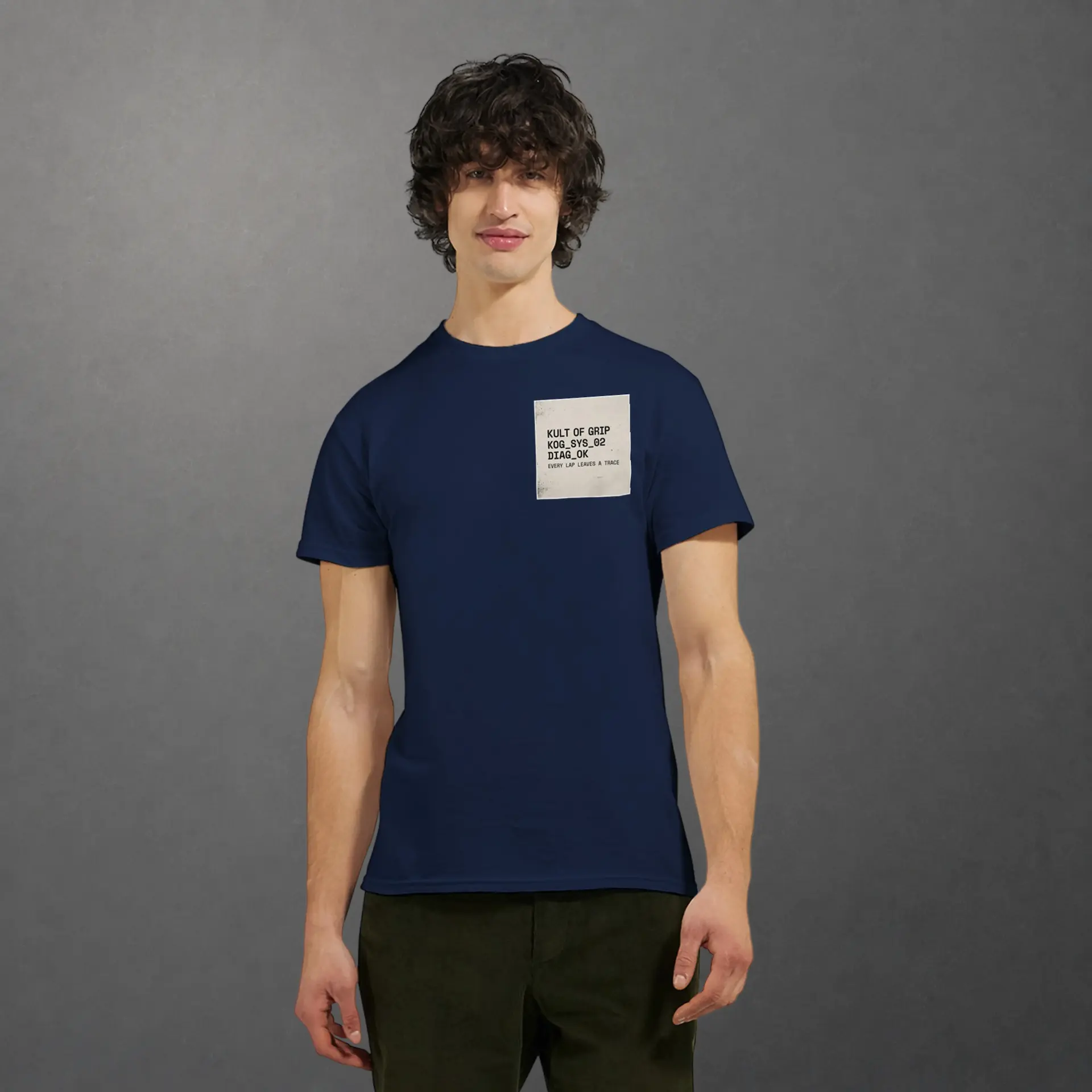T-shirt karting Telemetry Log and Diagnostic adulte bleu marine – vue de face porté
